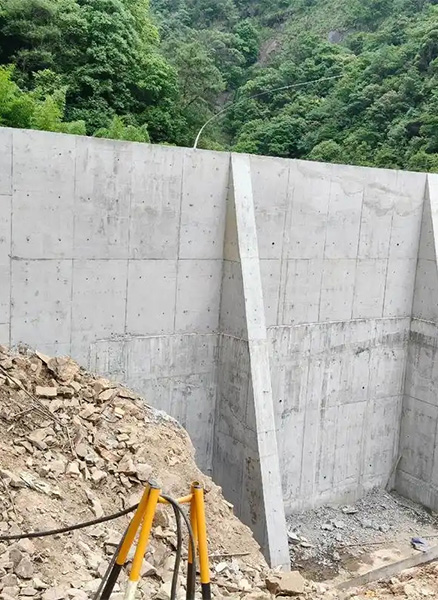山西重力式挡土墙
